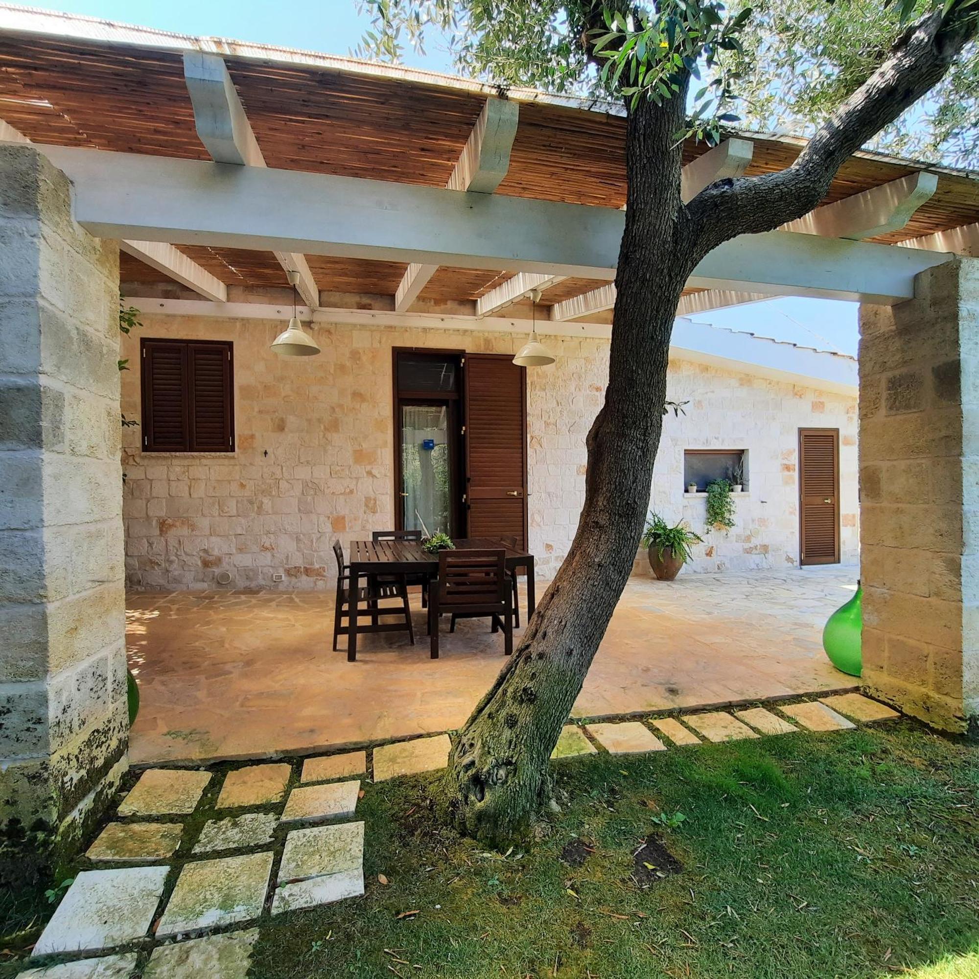 Villa Mest Pepp مونوبولي المظهر الخارجي الصورة